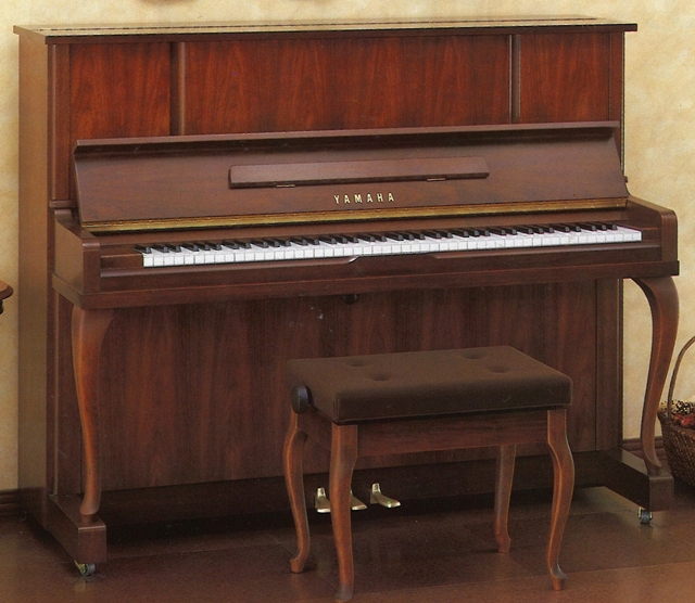 中古アップライトピアノ